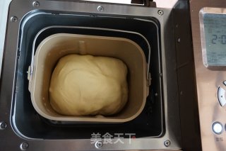 肉桂培根芝士面包卷的做法步骤：7