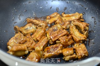 糖醋排骨的做法步骤：7