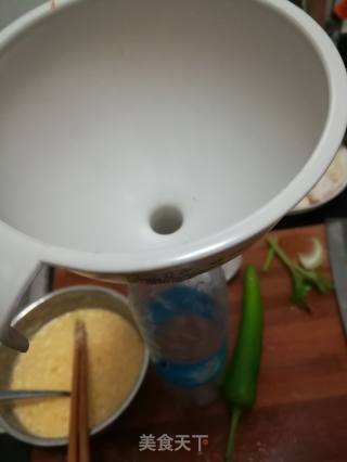 鸡蛋疏菜饼的做法步骤：2