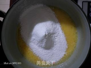 八寸戚风蛋糕的做法步骤：4