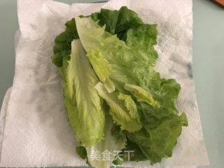 牛油果鸡蛋蔬菜沙拉#鸡蛋美食#的做法步骤：2