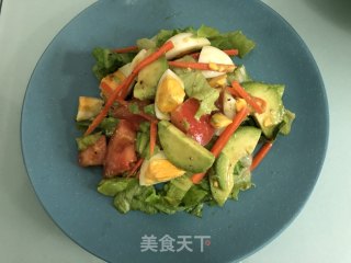 牛油果鸡蛋蔬菜沙拉#鸡蛋美食#的做法步骤：11