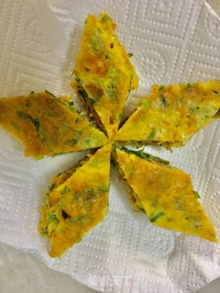 #鸡蛋美食#之【胡萝卜鸡蛋饼】的做法步骤：5