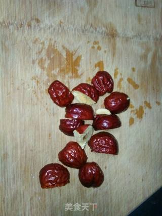 “粥”红豆红枣粥的做法步骤：2