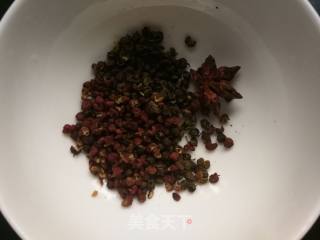 鸡蛋美食：卤水鸡蛋的做法步骤：5