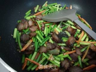 蒜薹炒腊肉的做法步骤：9