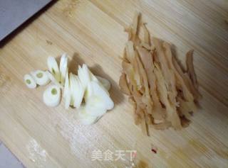 菜脯丝瓜的做法步骤：2