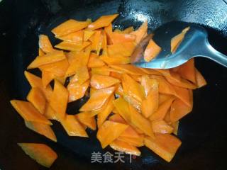 尖椒胡萝卜五花肉的做法步骤：4