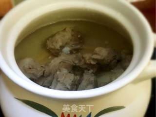排骨豌豆玉米汤的做法步骤：2