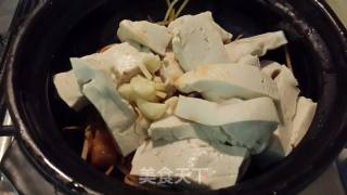石锅辣白菜炖豆腐的做法步骤：4