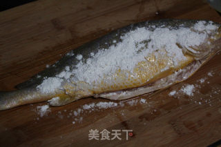 糖醋黄花鱼的做法步骤：2
