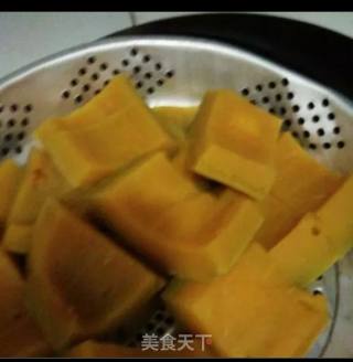 南瓜豆包的做法步骤：1