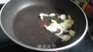 虾皮烧南瓜的做法步骤：2