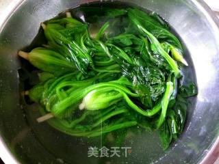 老醋花生米拌菠菜的做法步骤：3