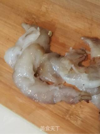 鸡蛋美食～～虾仁滑蛋的做法步骤：3