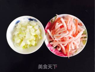 蒜苔炒肉的做法步骤：2