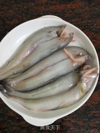 豉油水煮豆腐鱼的做法步骤：1