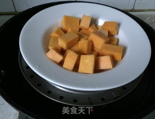 椰香芋头南瓜煲的做法步骤：4