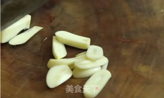 潮音潮人：豆豉炒油麦菜的做法步骤：2
