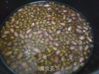 糯米灌猪大肠的做法步骤：2