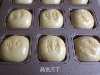 椰香小面包的做法步骤：13