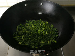 蒜苔炒鸡蛋的做法步骤：6