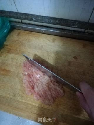 鸡肉汉堡的做法步骤：1