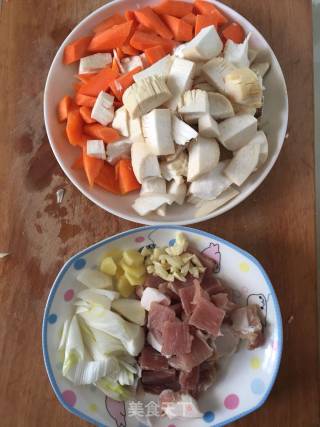 焖烧杏鲍菇的做法步骤：2