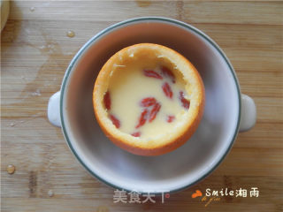 国橙蒸枸杞蛋的做法步骤：11