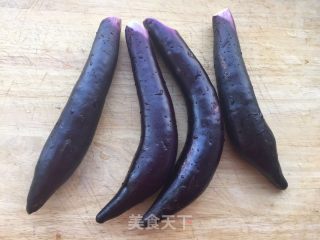 鱼香茄子的做法步骤：1