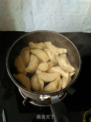 ”花样美食 ”槐花玉米肉饺的做法步骤：6