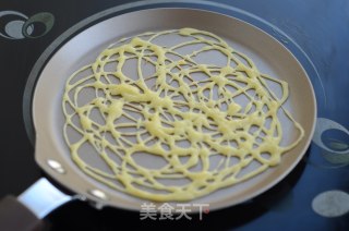 #鸡蛋美食#蕾丝鸡蛋卷的做法步骤：7