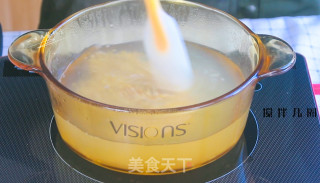 蛋黄蔬菜粥的做法步骤：3
