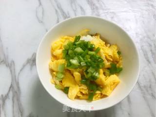 鸡蛋饺子的做法步骤：2