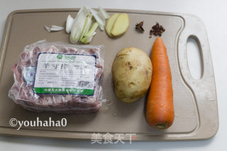 红烧羊排的做法步骤：1