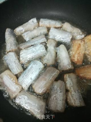 红烧带鱼的做法步骤：3