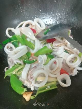 爆炒鱿鱼的做法步骤：3