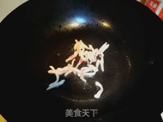白芹炒咸肉的做法步骤：2