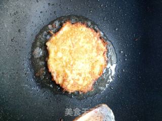 土豆鸡蛋饼的做法步骤：3