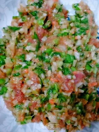 冠顶饺的做法步骤：2
