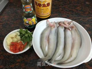 蒜香蒸豆腐鱼的做法步骤：1