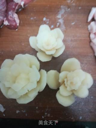 香炸土豆花的做法步骤：2