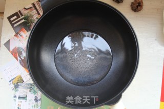 #九阳轻奢派不粘炒锅#糖霜花生的做法步骤：8