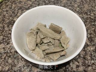 菠菜猪肝汤的做法步骤：5