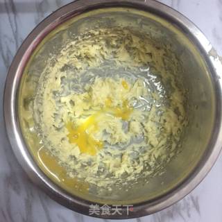 蓝莓爆浆马芬蛋糕的做法步骤：3