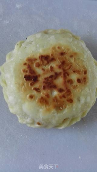 饺子皮包鸡蛋的做法步骤：6