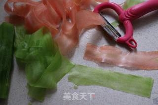 五彩金针菇卷的做法步骤：1