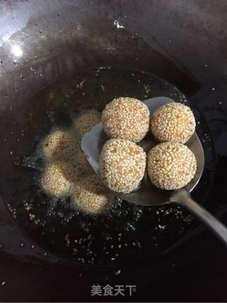 南瓜糯米芝麻团的做法步骤：7