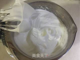 草莓夏洛特的做法步骤：3
