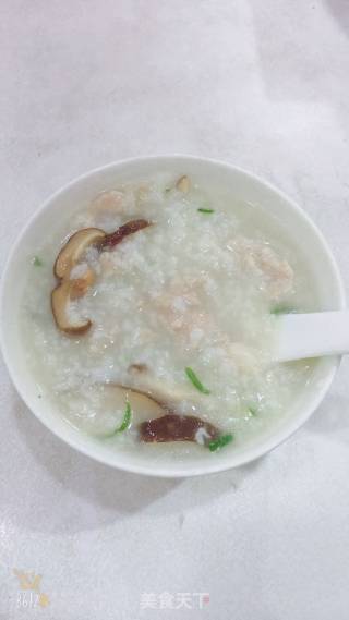 香菇瘦肉粥的做法步骤：7